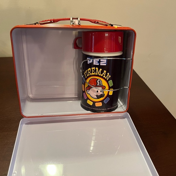 Pez Fireman Lunch Box and Thermos vintage - Picture 5 of 8